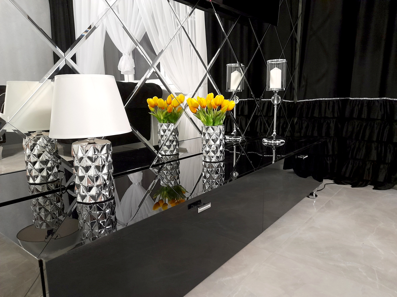 lampa-z-krysztalkami-pikowana-glamour-srebrna-biala (4)
