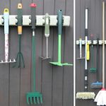 uchwyt-wieszak-na-miotly-narzedzia-grabie-organizer-7