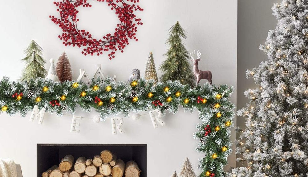 best-christmas-garland-e1605805687794-1000x576