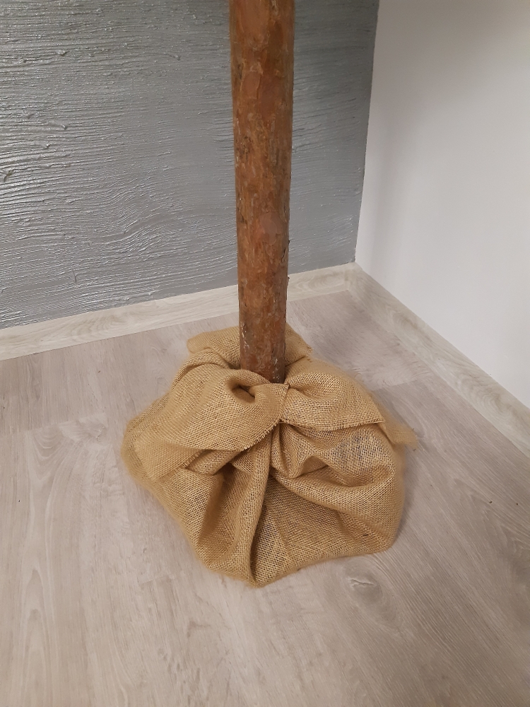 choinka-sztuczna-diamentowa-na-pniu-szyszki-brokat-6