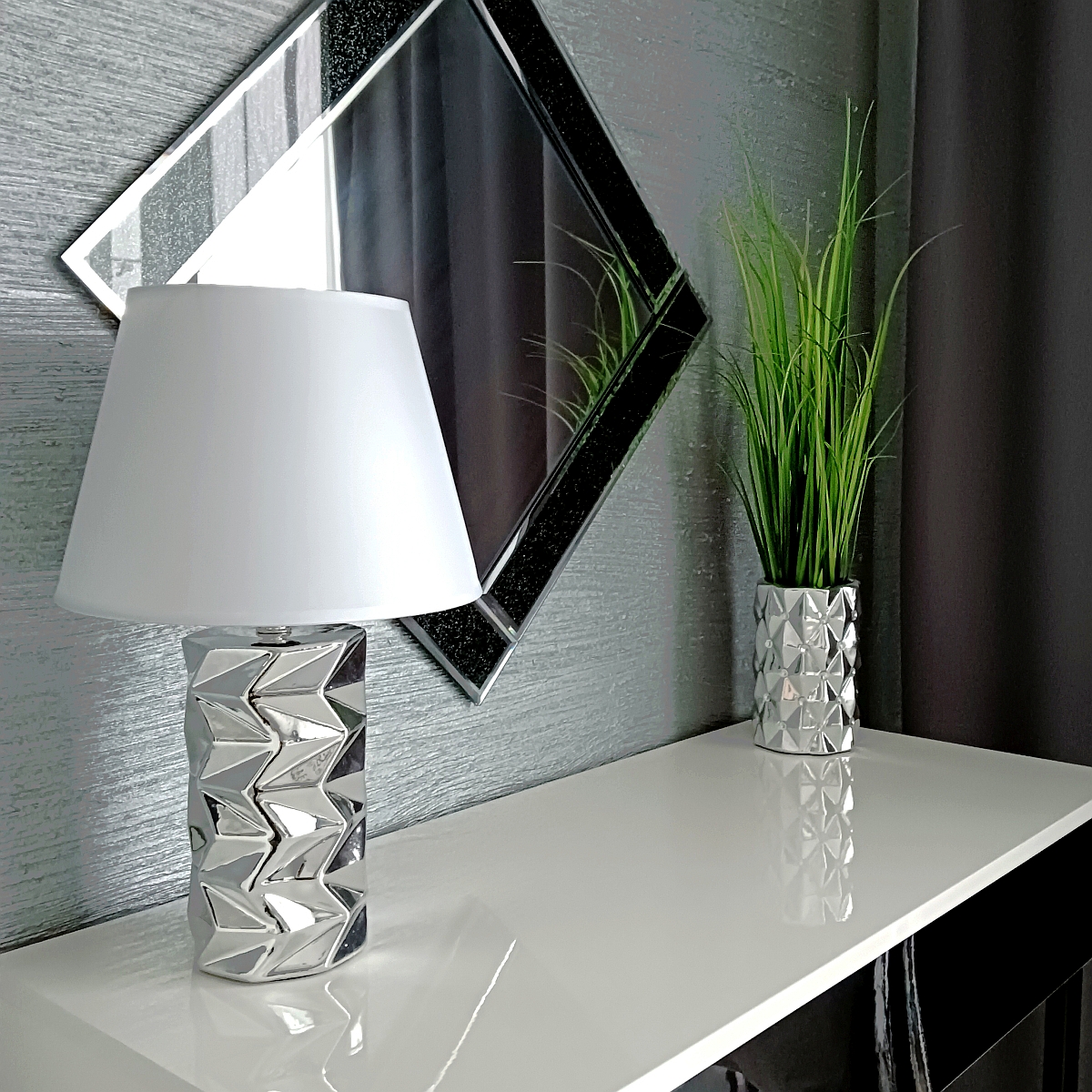 lampka-nocna-srebrna-biala-nowoczesna-ceramiczna (3)