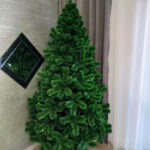 choinka-sztuczna-zielona-gesta-ze-stojakiem (6)
